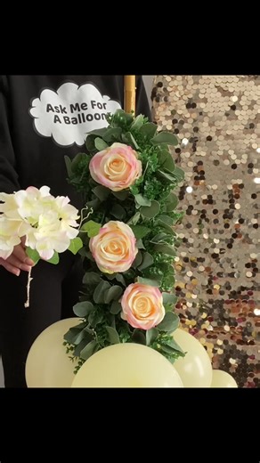 DIY Balloon Stand Greenery & Flower Arrangement Tutorial