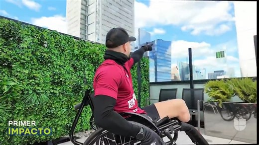 🚨 Perdió sus piernas en un accidente pero desafía sus límites corriendo maratones. 📺 No te pierdas #PrimerImpacto de lunes a viernes a las 5 PM / 4 C por @univision. | Primer Impacto