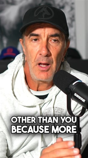 Getting a second dog for the purpose of making your first dog “happy” is often a huge mistake. People have the best intentions in doing this, but it usually ends up being quite problematic… As in this case. In this short video, I give some important advice on handling, bringing another dog into your home with an existing dog when it’s not working out exactly as you planned. Have you made this mistake? Do you know someone who’s made this mistake? Please share this video and check out my complete 