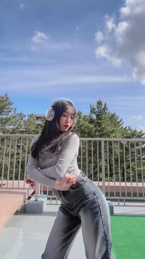 2024年の流行りダンスとK-POPメドレー