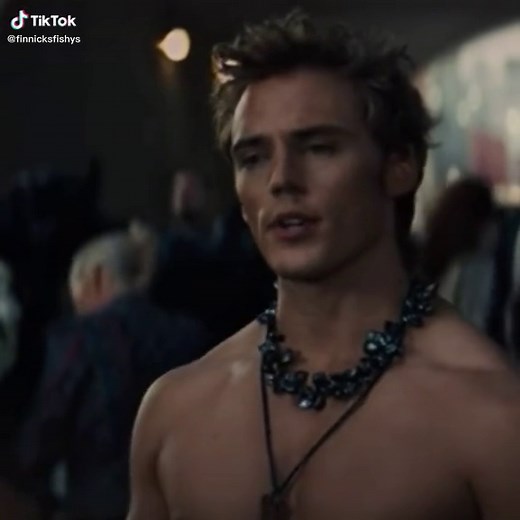 The Hottest Moments of Finnick Odair in The Hunger Games: Catching Fire