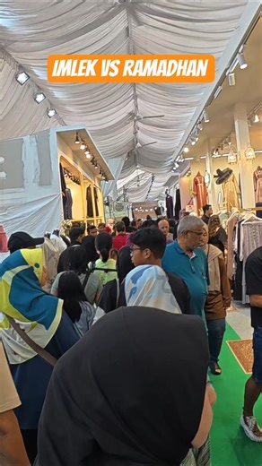 Went to Ramadan bazaar Geylang Serai after leaving my aunt's house