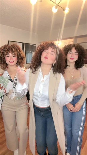 Las primas Urbina🌸 @Corazón Serrano Perú @Ana Lucía Urbina 🌸 @Son Del Duke @Ana claudia Urbina 🌸 @Orquesta La Bella Luz Oficial @FernandaUrbina.s 🌸