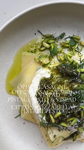 Öppen Lasagne med Vispad Citronmozzarella & Pistagepesto