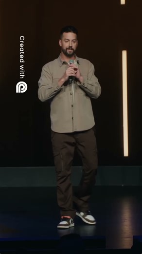 Front Row Perspective A Woman's Experience Near the Stage 01 #memes #disney #duet