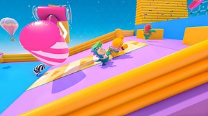 Fall Guys' mid-season update adds remixed levels and a giant hammer