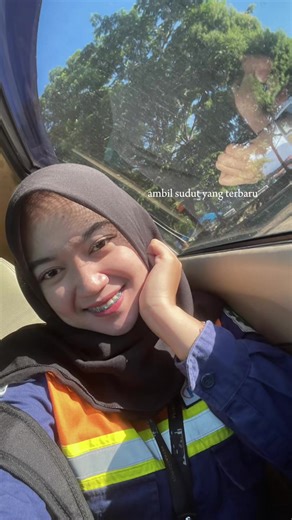 I used to think career growth had to be linear. Turns out, my path was anything but☺️ I began as a contractor, then stepped into a secondee, and now here I am, officially in a full time role👷🏻‍♀️ From project control to reliability engineer, and now a planner. roles I never imagined, but roles that helped me grow. This journey is proof that every experience matters, every challenge builds strength, and every step forward, no matter how small,creates your future📈 Trust your journey. Even when 