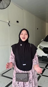 Beberapa tempat ada yng kabut itu tebal, ada yang engga yaa, dan btw kita jln di rumh keluarga dn untuk hbibi bnyk aktifitas di dalam rumh kok🥰🙏🏻
