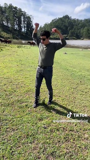 Dios Está Hablando - Agustín Amador Alabanzas