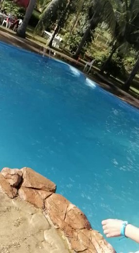 How to Take the Perfect Pool Jump