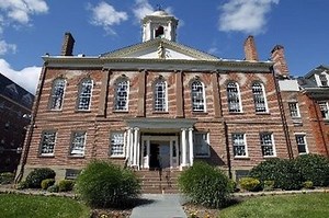 Accountant accused of stealing from client admitted into probation program