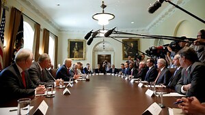 Trump holds Cabinet meeting with new chief of staff