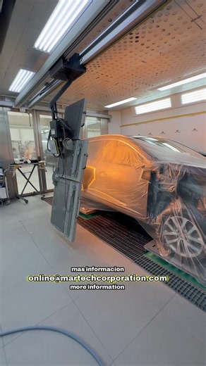 En esta Estación 360 de @Martech Corporation uno de los elementos que más me llama la atención es el sistema de infrarrojos automático NAS 4, integrado directamente en la zona de trabajo. No estamos hablando simplemente de aportar calor. Este sistema utiliza radiación infrarroja de onda corta y puede controlar parámetros como la temperatura, la potencia y la velocidad de desplazamiento, ayudándose de sensores pirométricos para supervisar la temperatura de la superficie. ¿Y qué conseguimos con es