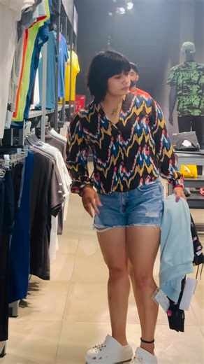 Shopping first love 😂 . . . #reelinstagram #treandingreels #viral #explorepage✨ #model #kirtichahal44 | Kirti Chahal