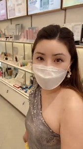 銅鑼灣旺舖瘋狂搶🔥超抵‼520癲價💖 獨家有機新品‼眼面肌膚注入鮮能量‼ 打爆🎪「 CW ALL 」🎪快啲落銅鑼灣現場搶‼ 🦄CW1. 法國膠原精華➡5-60倍強勁收緊，法國膠原，內層彈力外層緊膚去紋，Salon裝 買1送1‼ 🦄CW2. 蜂鳥能量日霜➡獨特美膚成分，可長夜間排毒，為肌膚打造抵禦日間侵襲的保護屏障，更潤滑柔軟和細滑‼ 🦄CW2A. 蜂烏活力晚霜➡獨特美膚專利成分添加酵母菌，肌膚飽滿緊緻細膩，有效鎖水保濕，暗淡肌膚煥新生‼ 🦄CW2B. 蜂烏嚷霧➡改意基因解決加劇肌膚老化，了種核心專利活性成分，激活基底細胞因子，注入滿滿水‼ 🦄CW2C. 蜂鳥洗臉GEL➡洗卸二合一蜂鳥能量黑技術，快速深層清潔，卸除殘留彩妝，毛孔污染顆粒‼ 🦄CW3. 英國有機系列➡天然有機植物包裹眼面肌，抗氧抗老，去紋收緊，強勁注入能量‼ 🦄CW4. 年輕安瓶➡ 收縮毛孔，淡化細紋，維持緊緻Q彈的結構，平滑凹陷 | MANA Beauty