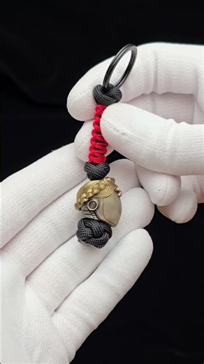 Atomic Heart “Twins” EDC Bead Review | Noblie Paracord Beads