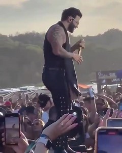 Estourou Brasil meu sucesso “teste de farmacia” na voz do Gusttavo Lima em boston! muito obrigado embaixador 🇧🇷🚀 #unhapintada #unhapintadaoficial #boston #brasil #gusttavolimaoficial #testedefarmacia | Unha Pintada