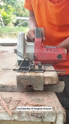 Here's how to split the frame with a simple tool #woodworking #idea #carpenter