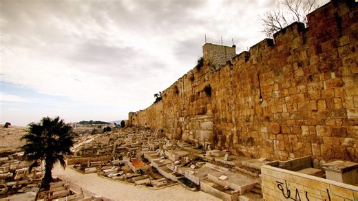 Constantine | Watch online at WTTW.com