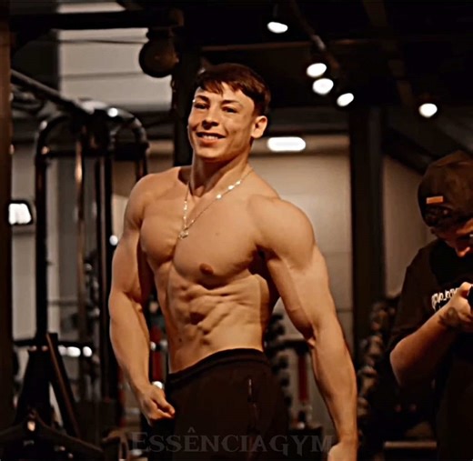 Motivação para Bodybuilding com Max Titanium