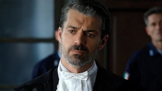 Luca Argentero rockstar del tribunale nel trailer di Avvocato Ligas, la serie presto su Sky