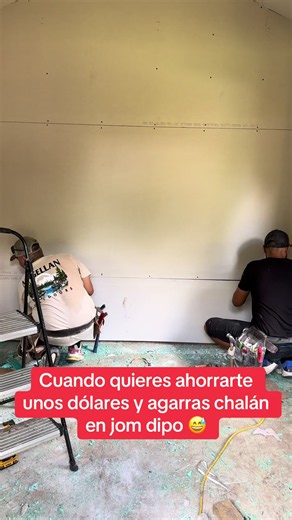 Cuando quieres ahorrar y arreglas drywall tú mismo: ¿Qué pasó ahí?