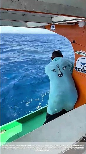 One Hand, One Line, One Giant: The Art of Handlining Tuna