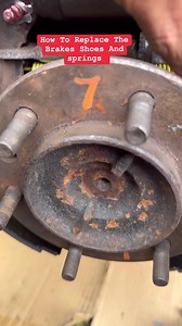 4K views · 64 reactions | How To Replace The Brakes Shoes And Springs #brakes #shoes #luisautorepair #frenos #axhaust #tips | Luis El Mecánico | Facebook