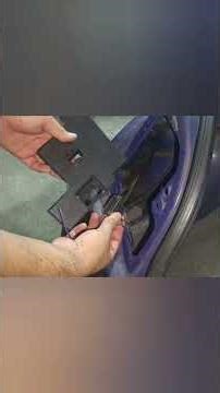 ​Só R$ 3,35! Como trocar a lâmpada do Fiesta 96