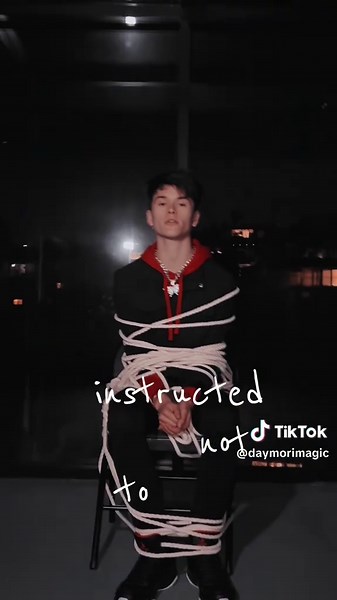 Desafío de Escape con Cuerda y Grilletes Policiales