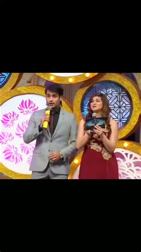 Jodha Akbar's Best Jodi Award at Zee Rishte Awards 2014