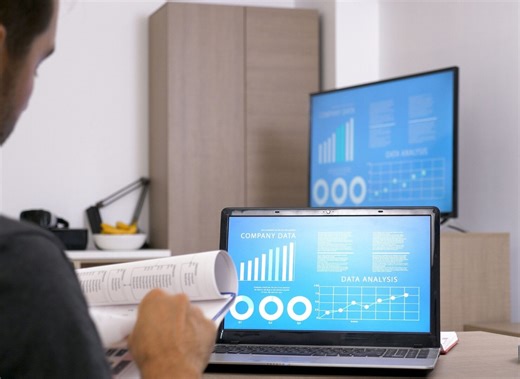 Top 5 Features to Look for in an Employee Tracking Platform