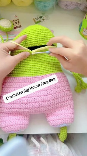 Click on the home page link to see more crochet gifts #crochetlover #crocheter #innovative #crochetlove #handmadegifts #usa🇺🇸 #crochetbag
