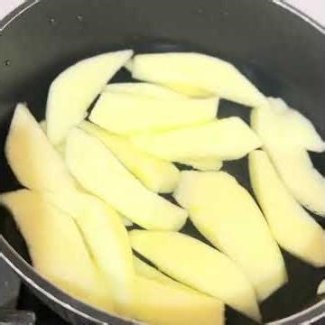 How to make Apple purée at home for 6 months old baby 🍎🍎/ healthy nutrition baby food
