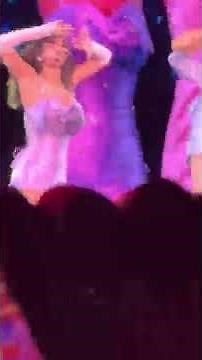 [20220515] TWICE 4TH WORLD TOUR ENCORE - MORE & MORE | MOMO FANCAM