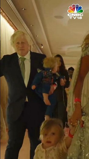 Former UK PM Boris Johnson Dances to Bollywood Song at Anant & Radhika's Wedding | Ambani Wedding