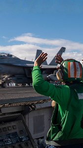 Blink and you'll miss it. 😤 Watch this Deckedge Operator press FIRE and launch an F/A-18 off an #aircraftcarrier. #flightdecklife #navalaviation #usnavy #militaryaviation #gopro #veterans #VeteransDay #veteransupport #veteranownedbusiness #viralreelschallenge #fblifestyle | Flight Deck Life