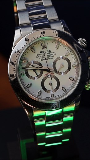 Have something beautiful to sell this season? We’re now inviting entries for our Derbyshire Christmas Fine Jewels, Decorative Arts & Antiques Auction - taking place 11th December 2025. From sparkling jewels to timeless art and silverware, our specialists offer free valuations and expert advice. 📍 Visit us in Derbyshire (Mon–Fri, 9–5) 🗓 Check local Valuation Days: bit.ly/Nationwide-Val-Days 🏡 Or book a FREE Home Visit: bit.ly/FREEHomeVisits #HansonsAuctioneers #FineJewels #DecorativeArts #Anti