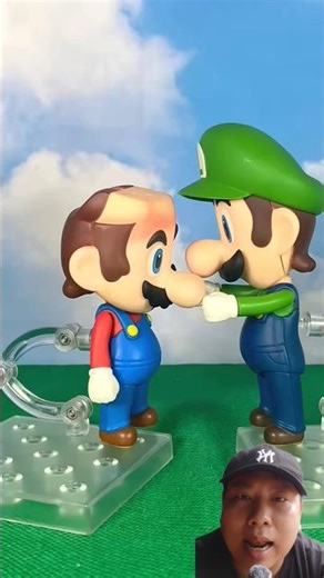Bí mật động trời đằng sau chiếc mũ của Mario! 🤫