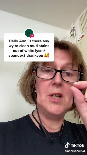 How to Remove Mud Stains from White Clothes: Ultimate Guide