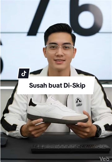 Ruiz coklat tua putih hitam, kalem tapi ngena. #AerostreetRuiz #sepatupriawanita #SneakersLokal #SepatuCasual #creatorsearchinsights