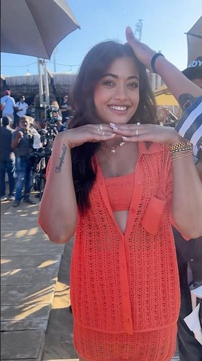Diya, Kunal and Ally had mad funnn shooting for this one.. ❤️❤️🐒Full song is out nowww ❤️ #JabTalak