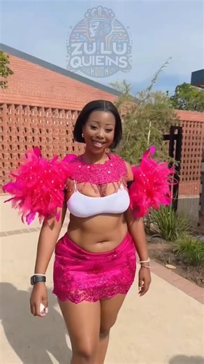 Zulu dance #shorts #zulu #dance #african #queen #vlog #southafrica #zulu #girl #sam2 #stitch#collage