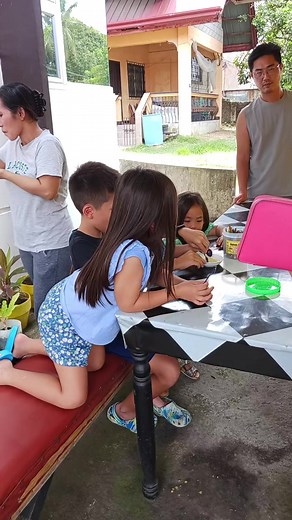 Free Taste of Honey Comb with The Kids ♥️🍯🐝🐝🐝🐝🐝 #FREEtasteofHoney #purehoney #FREEFarmTour #honeycomb #HOneyHouseHoneyBeeFarm Honey House Honey Bee Farm | Honey House Honey Bee Farm