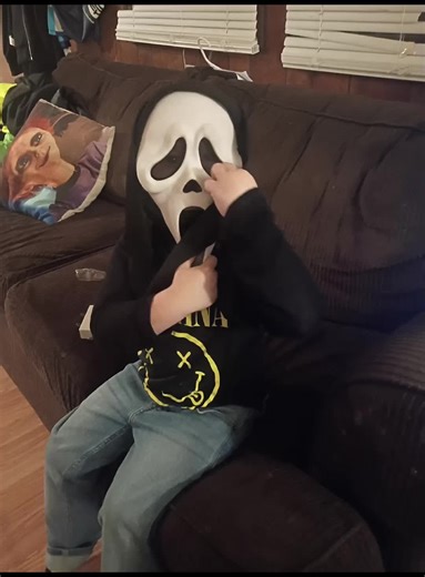 I am having too much fun with the AI Alive feature.