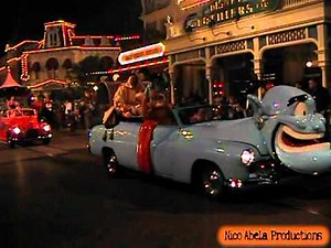 Disneyland Paris Halloween 2010-MNSSHP-The Disney's Not-So-Scary Cars Cavalcade