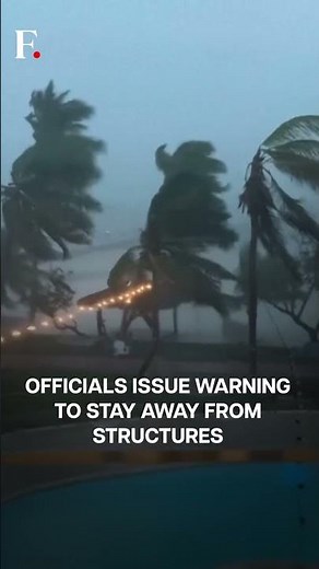 Hurricane Imelda: Porch Collapses in North Carolina | N18G