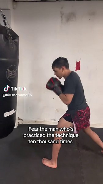 Mastering Techniques in MMA Training