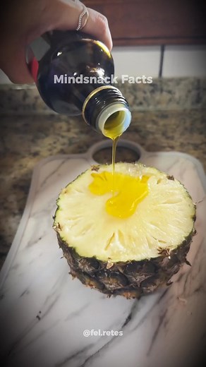 “What happens when you mix olive oil with pineapple? 🍍🥄 A nutrient boost your body didn’t expect! Would you try it?” #MindSnackFacts #FoodFacts #HealthyEating #NutritionTips #fblifestyle | Fel Retes