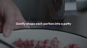 Juicy Cheeseburgers Made Easy: A Classic American Recipe